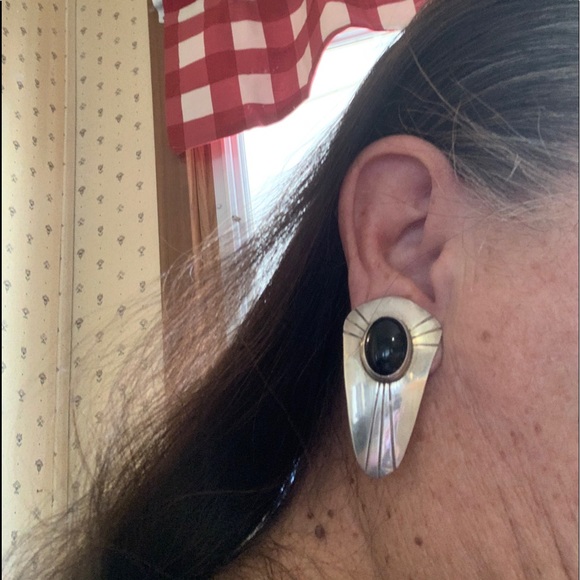Navajo Sterling Silver Black Onyx ClipOn Earrings - Picture 5 of 6